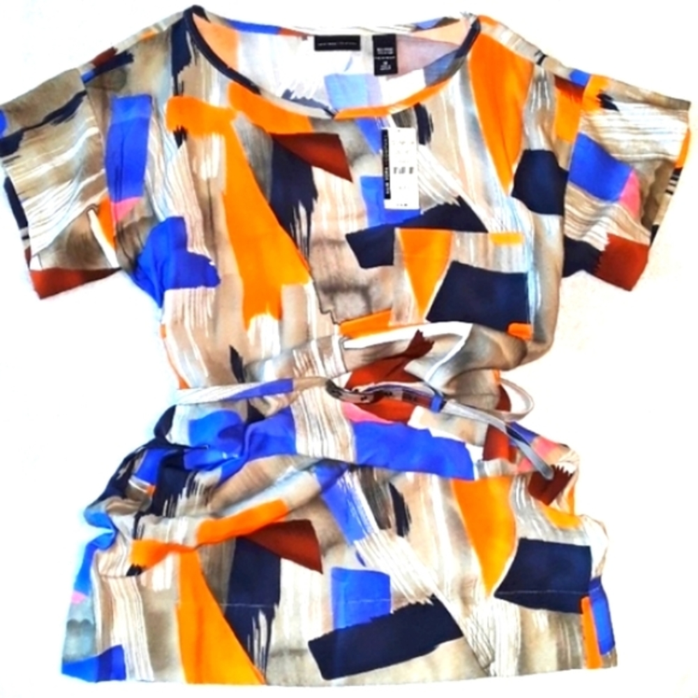 🆕️New York & Company Casual Shortsleeve Top. Women's Size: Med